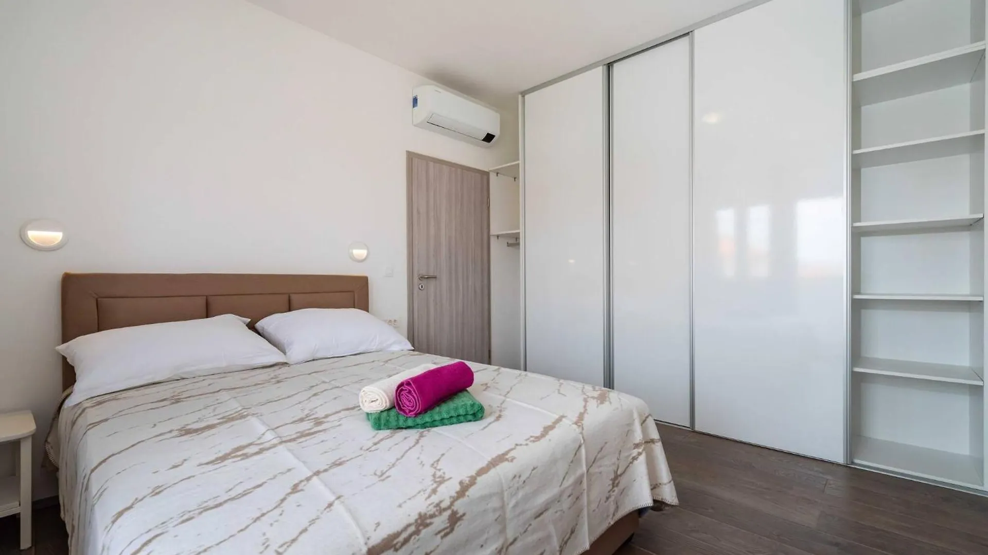 My Dalmatia - Apartment Blagdan Two With Private Parking Zadar Croatia